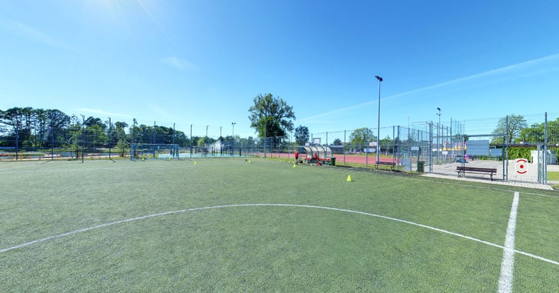 Zdjęcie panoramiczne boiska sportowego